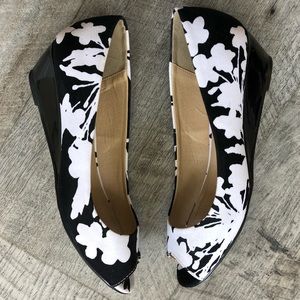 Laundry floral peep wedge vegan pumps